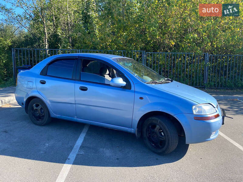 Седан Chevrolet Aveo 2005 в Ирпене