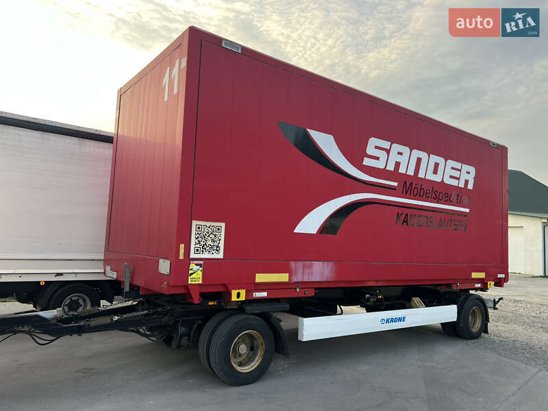 Контейнеровоз Krone AZ 2010 в Луцке Контейнеровоз Krone AZ 2010 в Луцке