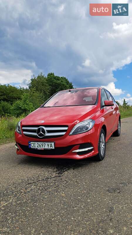 Хетчбек Mercedes-Benz B-Class 2015 в Чернівцях Хетчбек Mercedes-Benz B-Class 2015 в Чернівцях