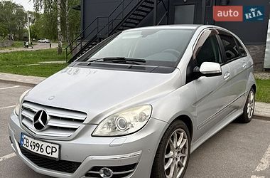 Хетчбек Mercedes-Benz B-Class 2010 в Чернігові
