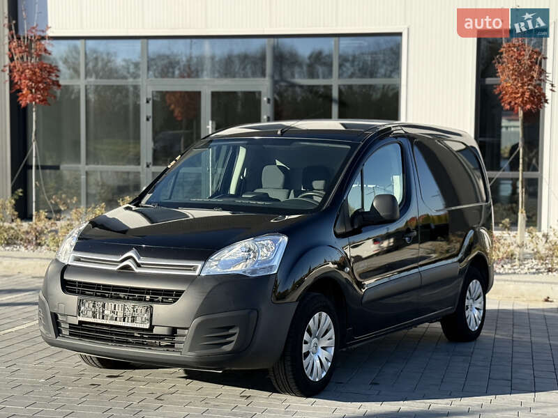 Грузовой фургон Citroen Berlingo 2015 в Городке
