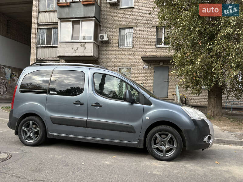 Минивэн Citroen Berlingo 2011 в Днепре Минивэн Citroen Berlingo 2011 в Днепре
