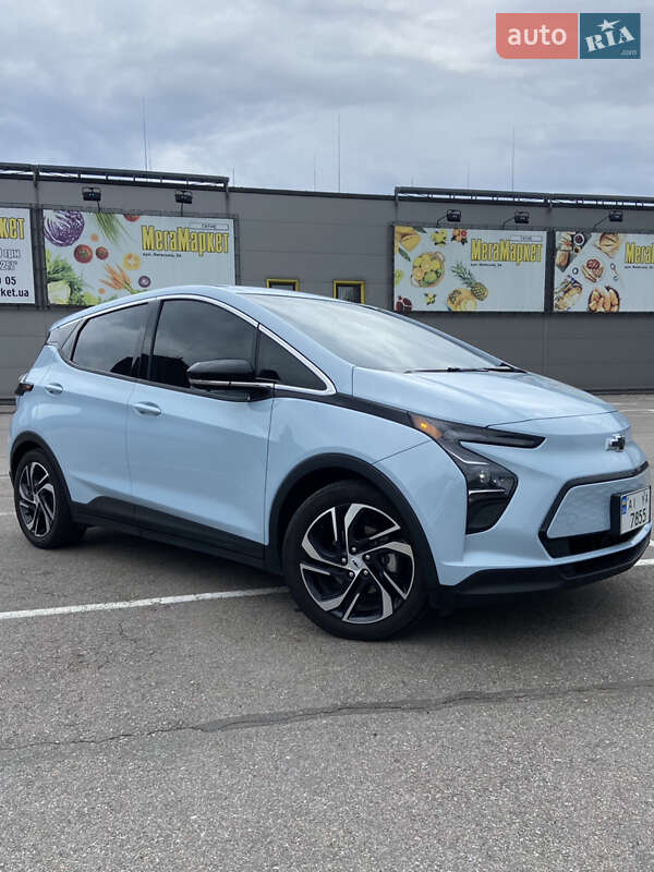 Хэтчбек Chevrolet Bolt EV 2023 в Киеве