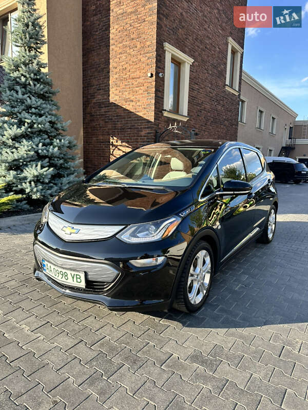 Хэтчбек Chevrolet Bolt EV 2017 в Киеве
