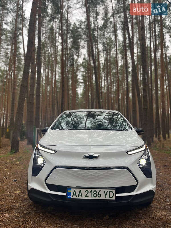 Хетчбек Chevrolet Bolt EV 2023 в Києві