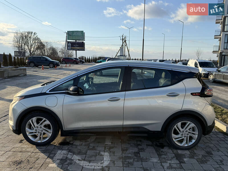 Хетчбек Chevrolet Bolt EV 2023 в Львові Хетчбек Chevrolet Bolt EV 2023 в Львові