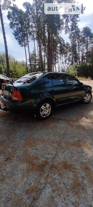 Седан Volkswagen Bora 1999 в Нетешине