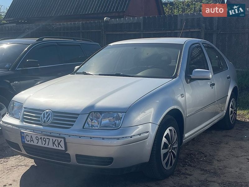 Седан Volkswagen Bora 2002 в Смеле
