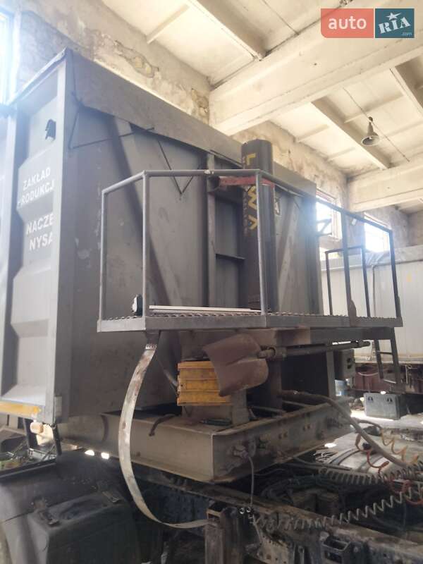 Зерновоз - полуприцеп MEGA BPW 2007 в Александровке