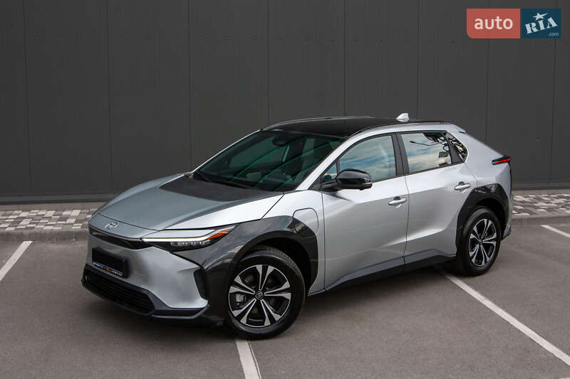 Внедорожник / Кроссовер Toyota bZ4X 2022 в Киеве