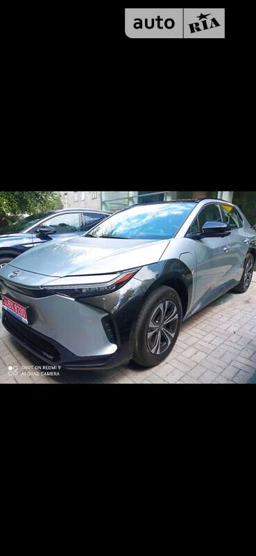 Внедорожник / Кроссовер Toyota bZ4X 2023 в Днепре