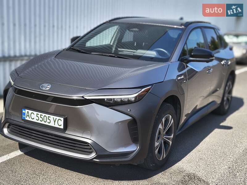 Внедорожник / Кроссовер Toyota bZ4X 2023 в Луцке