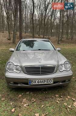 Универсал Mercedes-Benz C-Class 2005 в Ярмолинцах
