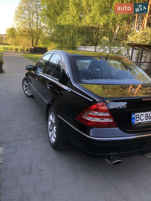 Седан Mercedes-Benz C-Class 2005 в Яворове