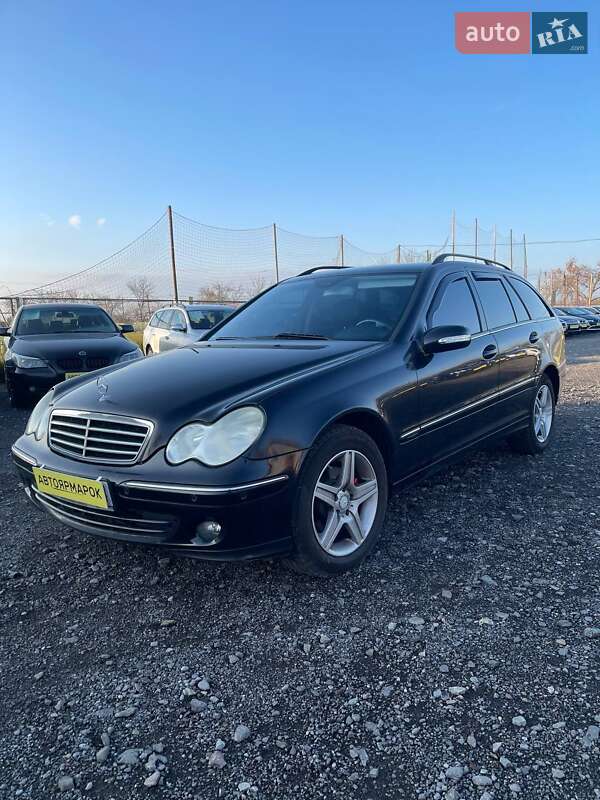 Универсал Mercedes-Benz C-Class 2006 в Ужгороде