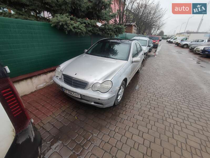 Седан Mercedes-Benz C-Class 2001 в Виннице