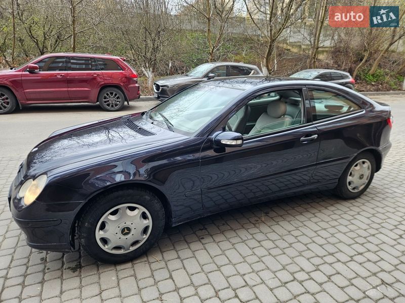 Купе Mercedes-Benz C-Class 2002 в Вінниці