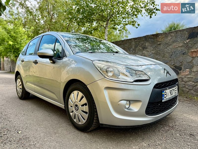 Хэтчбек Citroen C3 2010 в Кременчуге Хэтчбек Citroen C3 2010 в Кременчуге