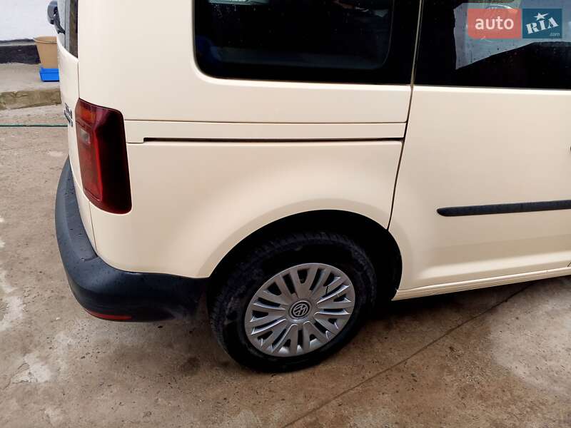 Минивэн Volkswagen Caddy 2016 в Луцке