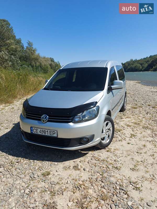 Минивэн Volkswagen Caddy 2011 в Черновцах
