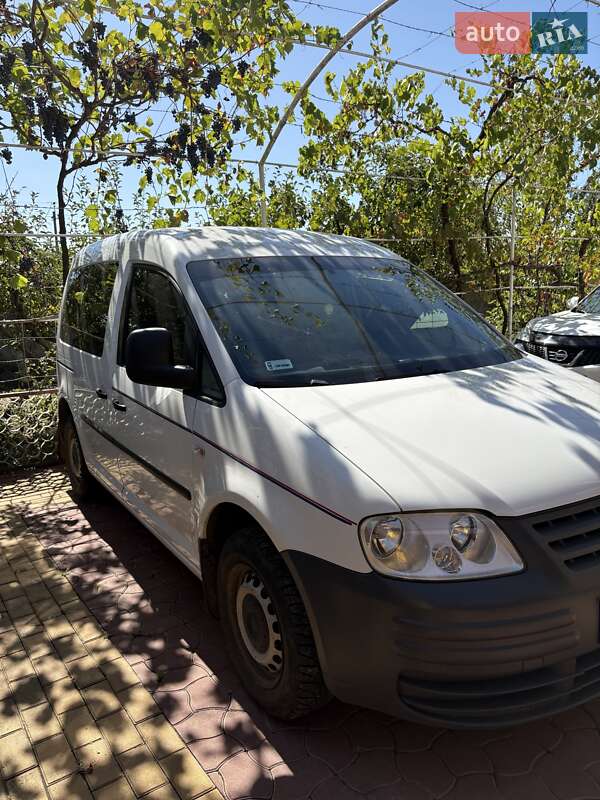 Минивэн Volkswagen Caddy 2010 в Татарбунарах