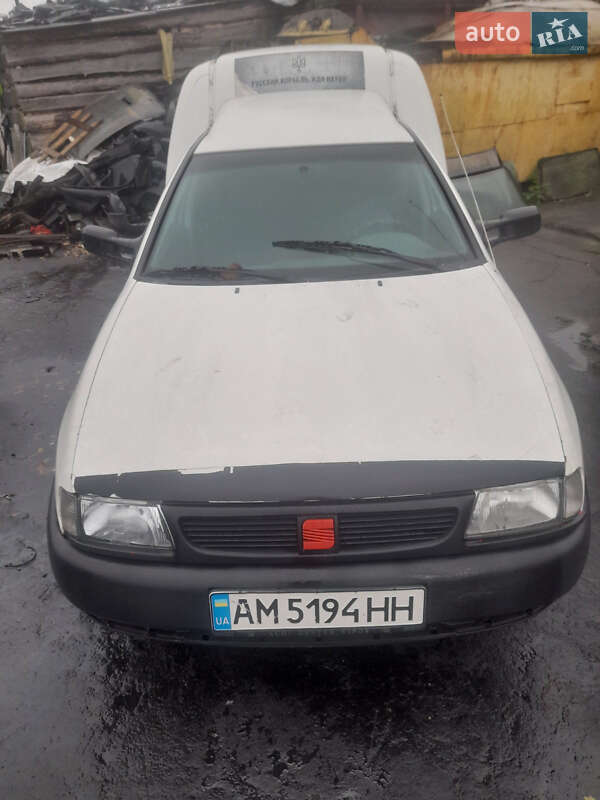 Минивэн Volkswagen Caddy 2003 в Житомире