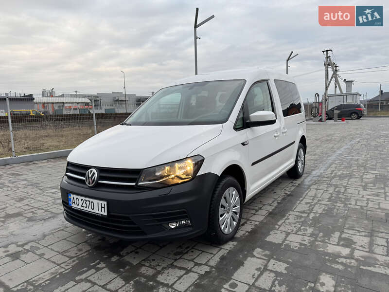 Минивэн Volkswagen Caddy 2015 в Хусте