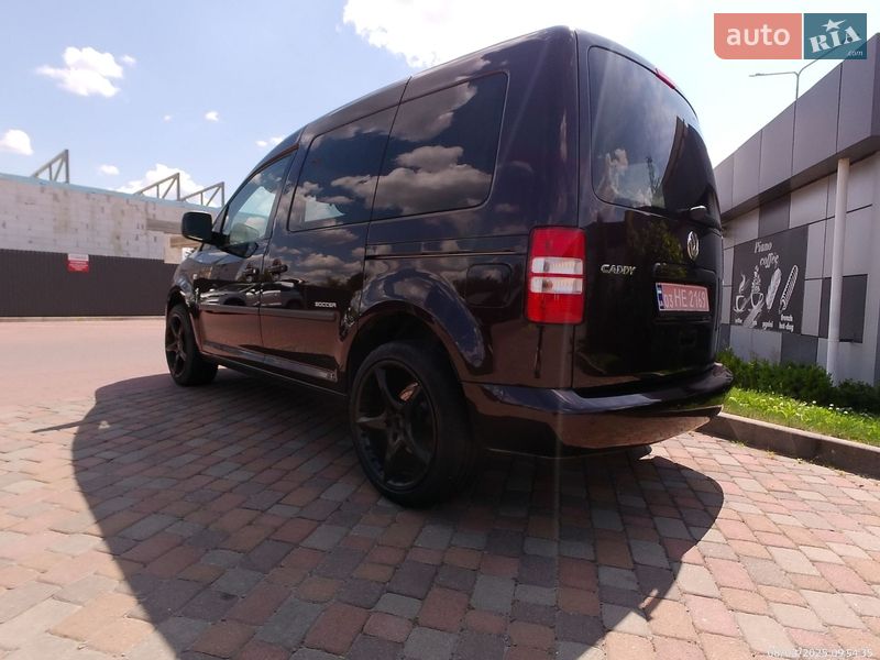 Минивэн Volkswagen Caddy 2014 в Сарнах