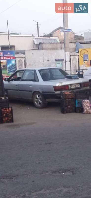 Седан Toyota Camry 1987 в Одессе Седан Toyota Camry 1987 в Одессе