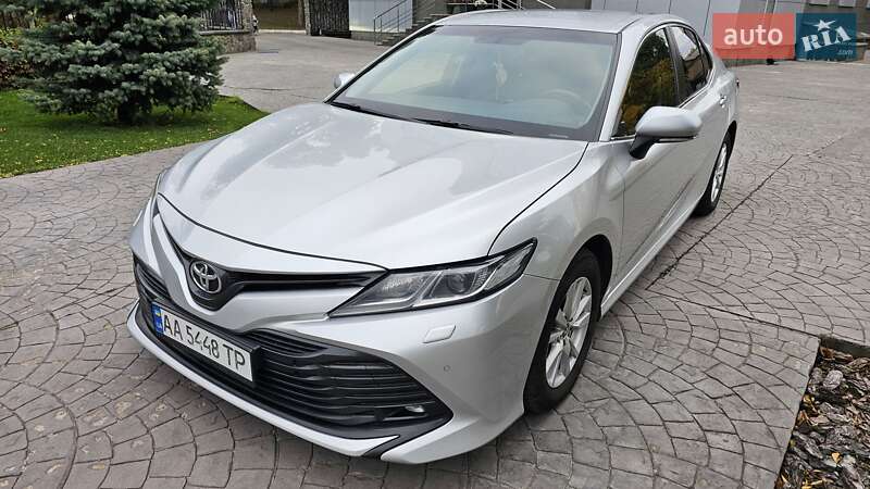 Седан Toyota Camry 2018 в Киеве Седан Toyota Camry 2018 в Киеве