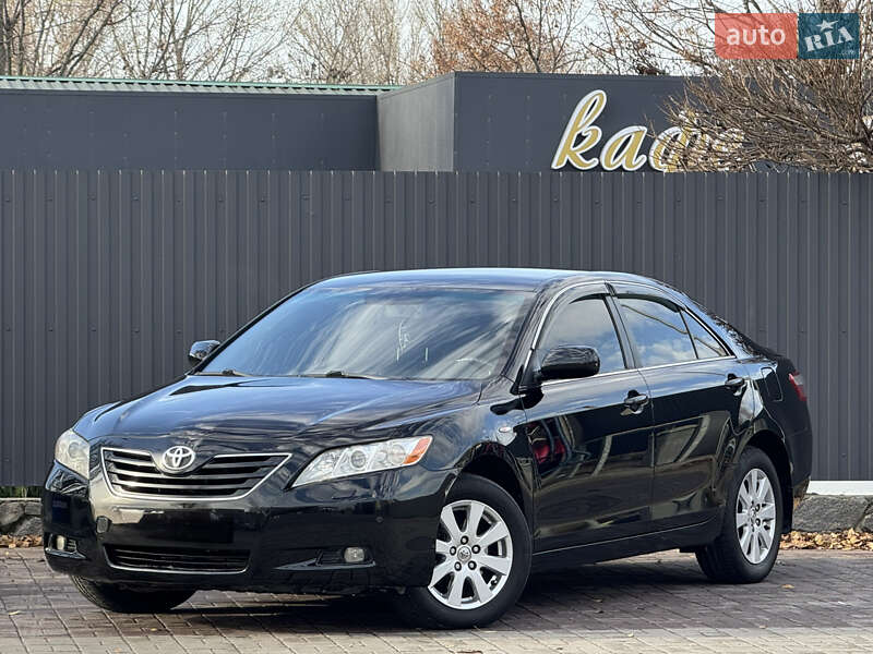 Седан Toyota Camry 2006 в Дніпрі