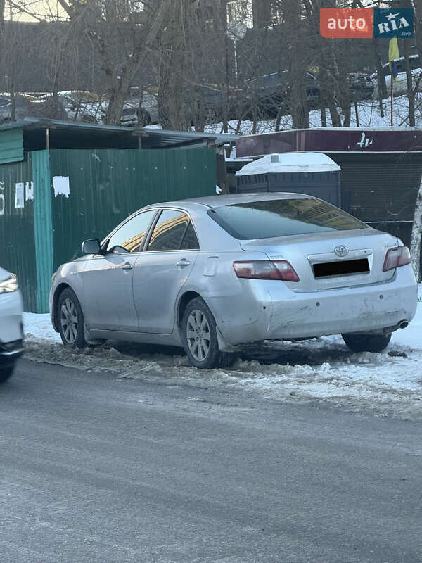 Седан Toyota Camry 2006 в Києві