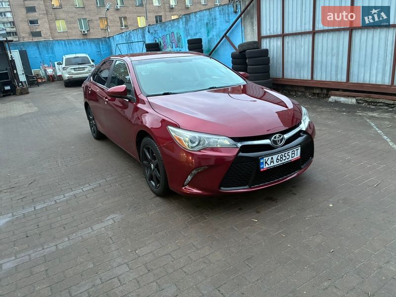 Седан Toyota Camry 2017 в Києві