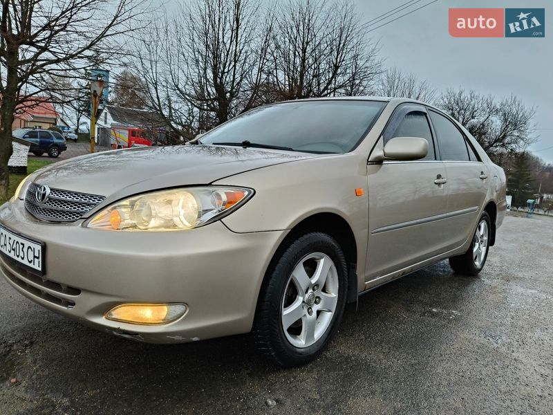 Седан Toyota Camry 2003 в Лысянке