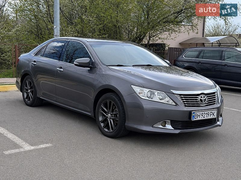 Седан Toyota Camry 2012 в Києві
