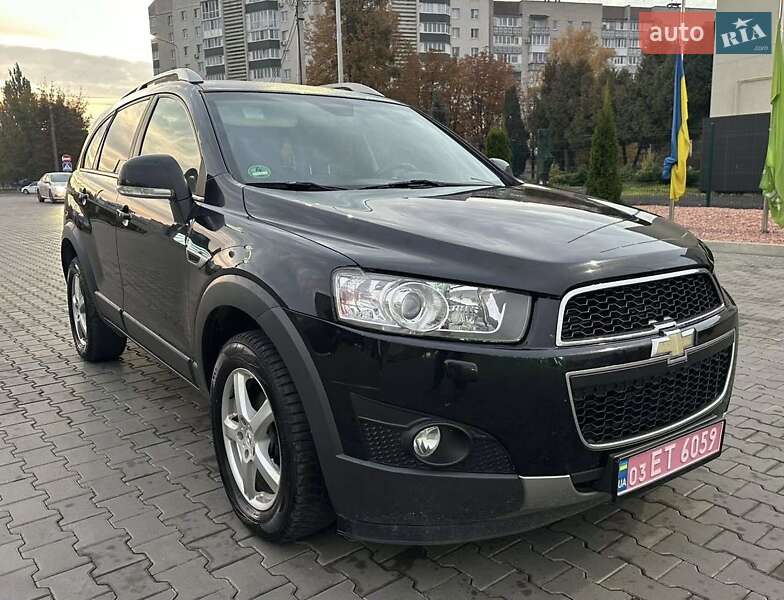 Внедорожник / Кроссовер Chevrolet Captiva 2011 в Луцке