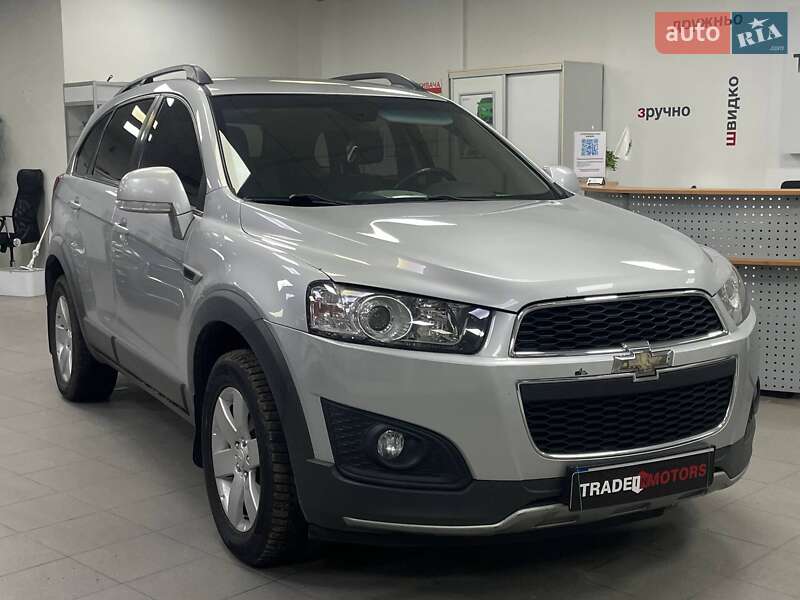 Позашляховик / Кросовер Chevrolet Captiva 2014 в Києві
