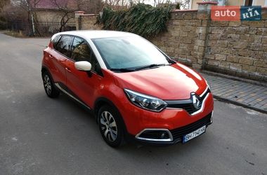 Позашляховик / Кросовер Renault Captur 2015 в Одесі