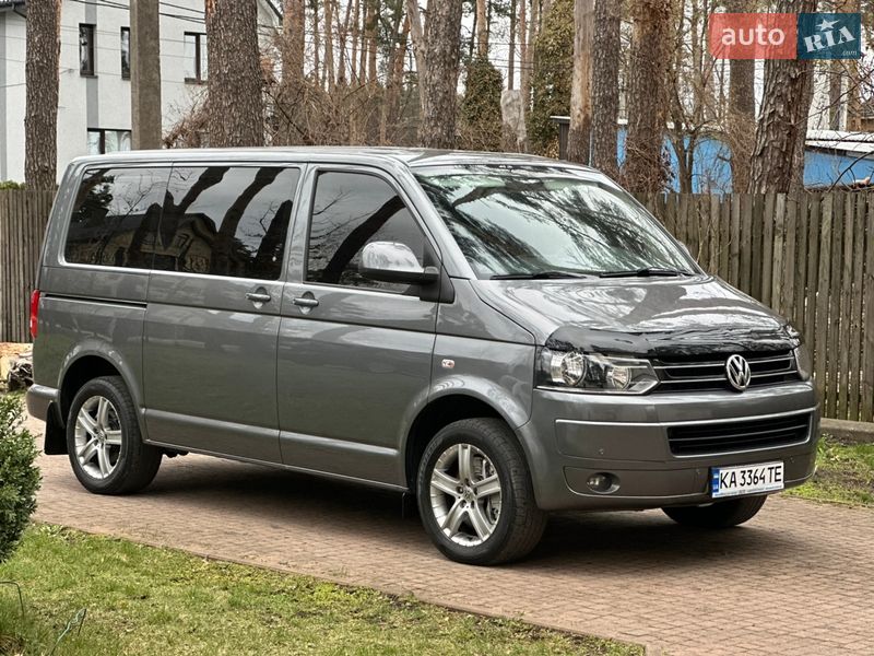 Минивэн Volkswagen Caravelle 2011 в Киеве