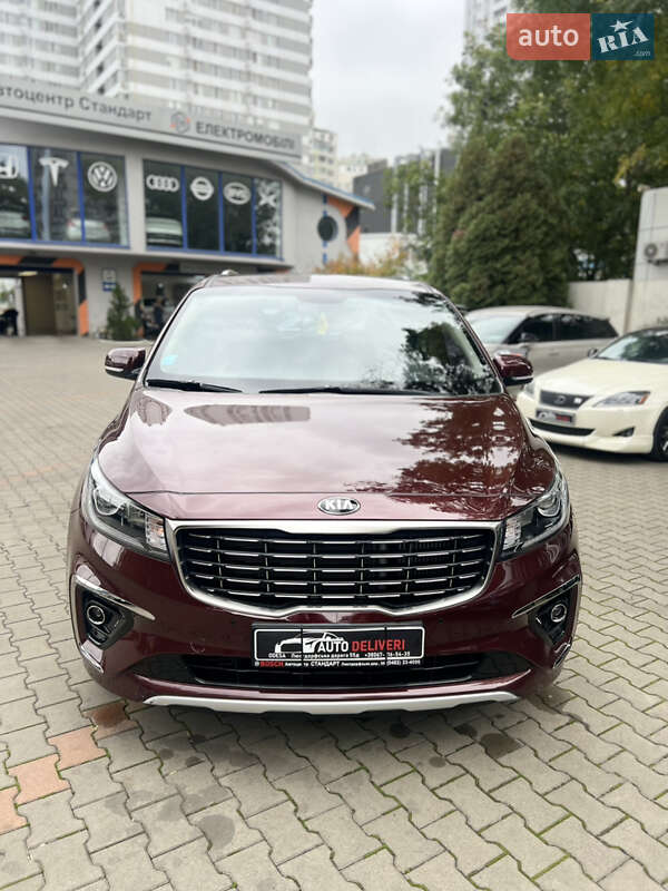 Минивэн Kia Carnival 2019 в Одессе