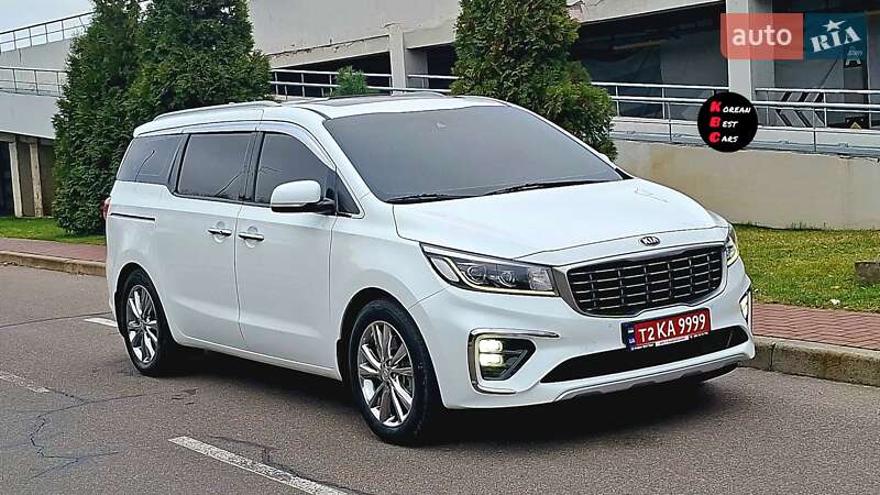 Минивэн Kia Carnival 2019 в Киеве