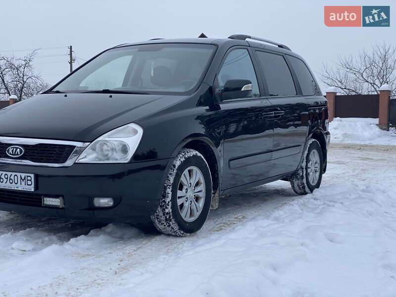 Минивэн Kia Carnival 2012 в Коростене Минивэн Kia Carnival 2012 в Коростене