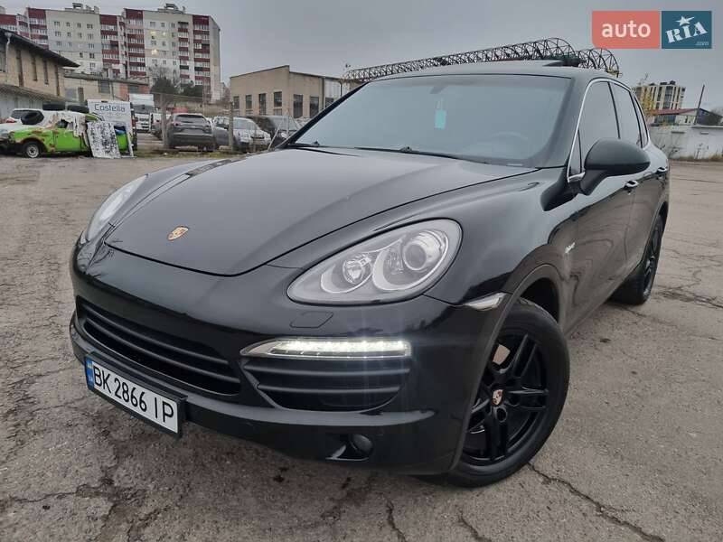 Внедорожник / Кроссовер Porsche Cayenne 2013 в Ровно Внедорожник / Кроссовер Porsche Cayenne 2013 в Ровно