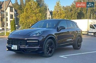 Внедорожник / Кроссовер Porsche Cayenne 2016 в Броварах