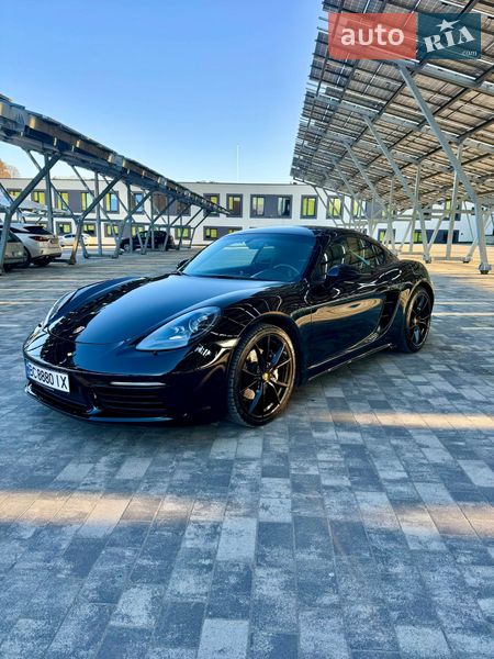 Купе Porsche Cayman 2017 в Львові