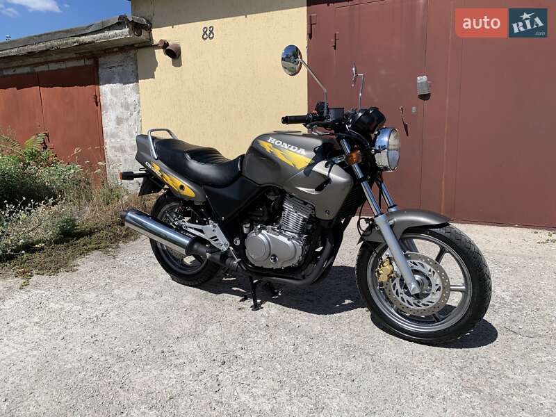 Мотоцикл Классик Honda CB 500 1997 в Запорожье Мотоцикл Классик Honda CB 500 1997 в Запорожье