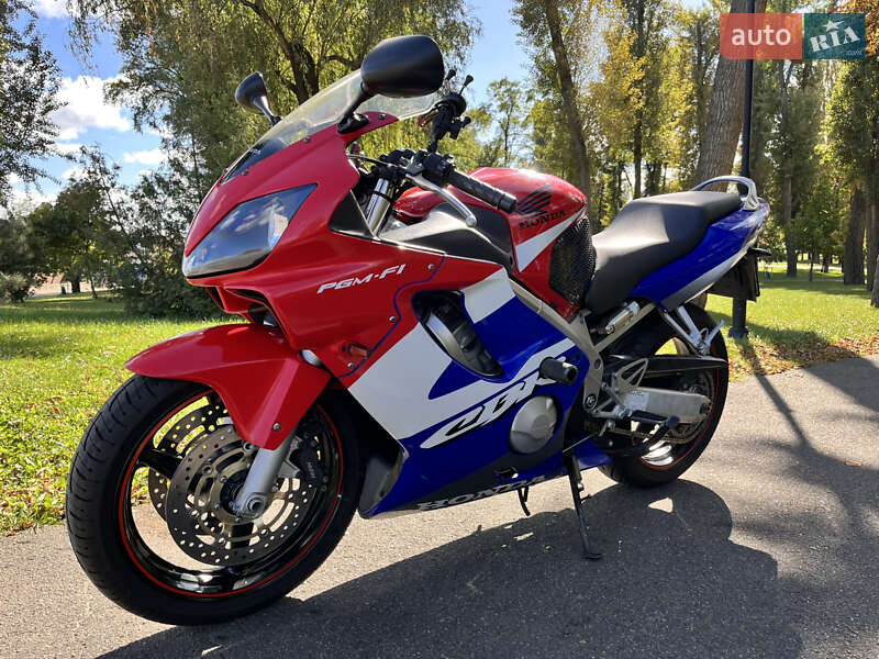 Мотоцикл Спорт-туризм Honda CBR 600F4i 2001 в Киеве