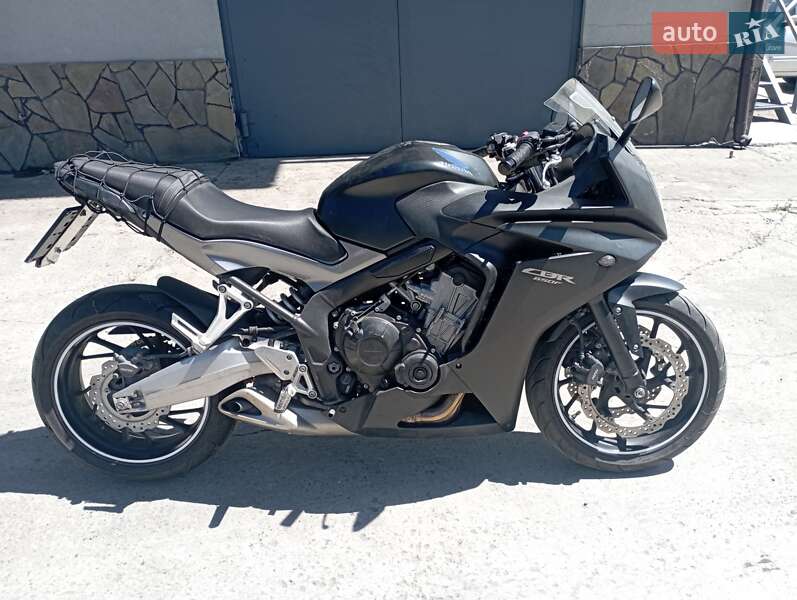 Спортбайк Honda CBR 650F 2016 в Киеве