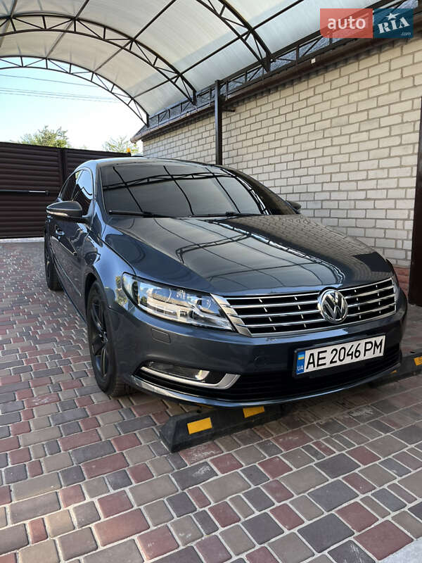 Купе Volkswagen CC / Passat CC 2012 в Магдалиновке