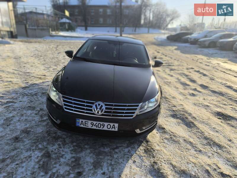 Купе Volkswagen CC / Passat CC 2012 в Киеве